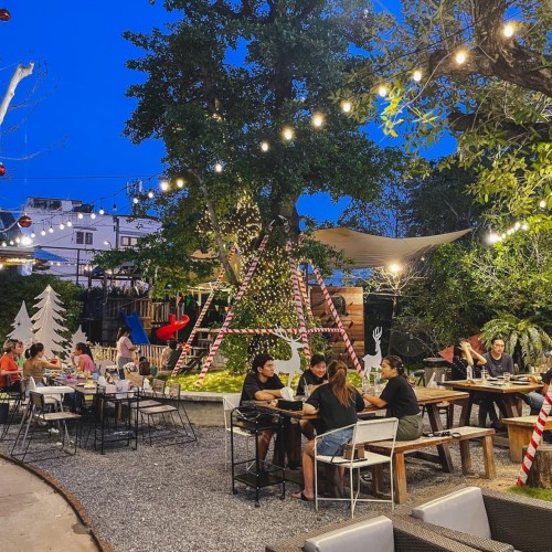 The Rabbit s Grove Cafe Restaurant